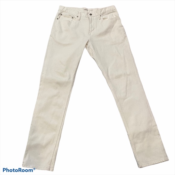 Old Navy Other - Old Navy Slim White Jeans Built-in-Tough Straight